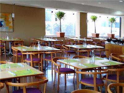 Hotel Tuti Boror�