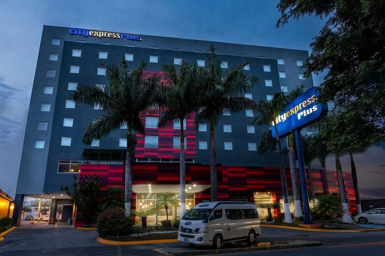Hotel City Express Plus Guadalajara Expo