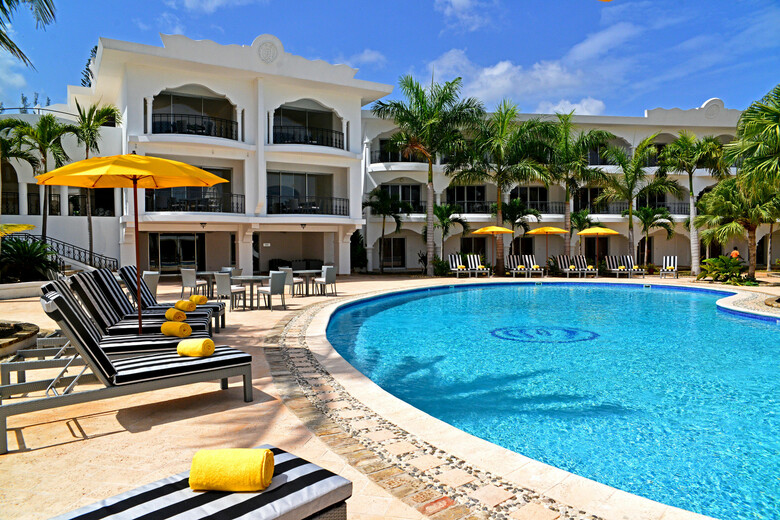 Hotel NH Hait� El Rancho
