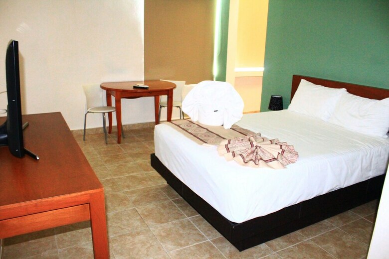 Hotel Maya Suites By Lhmg