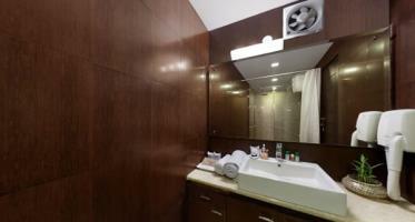 White Klove Hotel