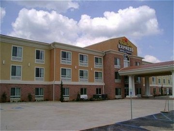Holiday Inn Express Hotel & Suites Alexandria