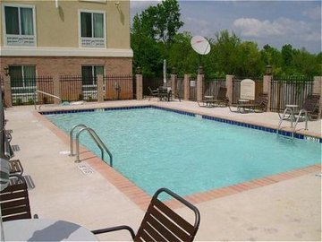 Holiday Inn Express Hotel & Suites Alexandria