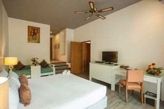 Hotel Aonang Cliff Beach Resort