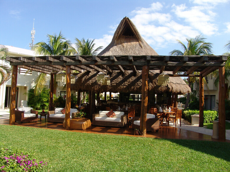 Hotel Laguna Suites Golf & Spa