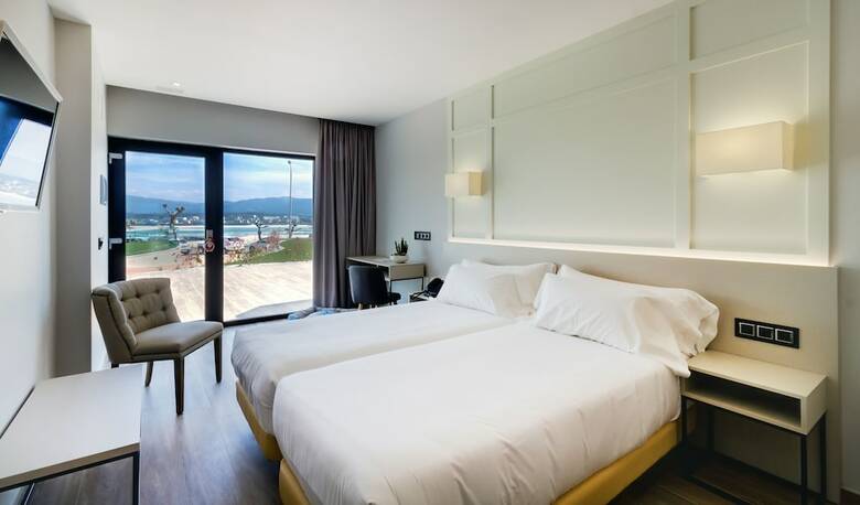 Oca Playa De Foz Hotel & Spa