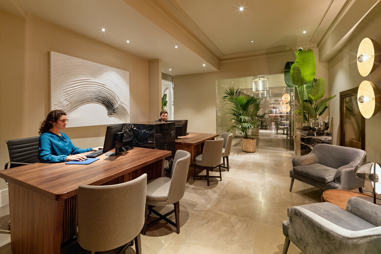 Hotel H10 Palacio Colomera