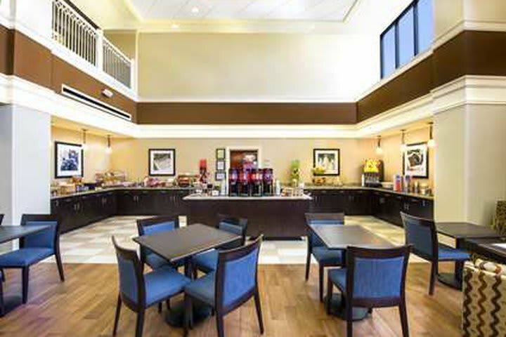 Hotel Hampton Inn & Suites Atlanta Airport