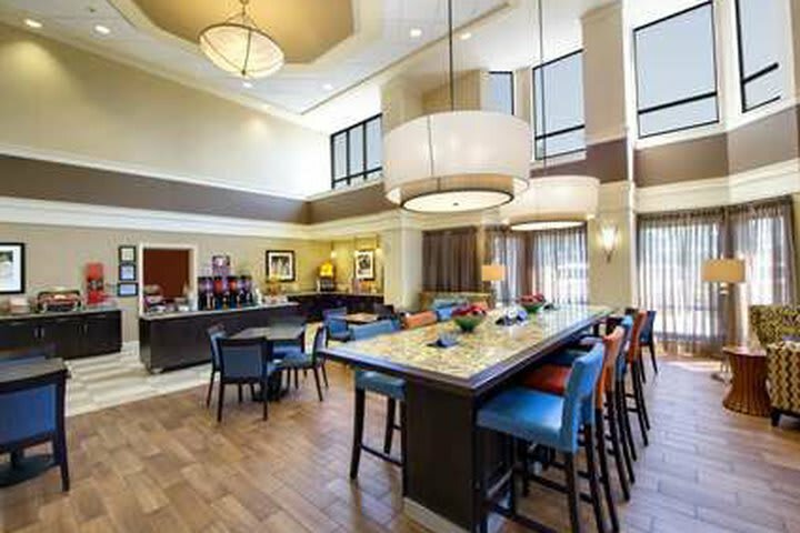 Hotel Hampton Inn & Suites Atlanta Airport