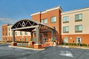 Holiday Inn Express Hotel & Su