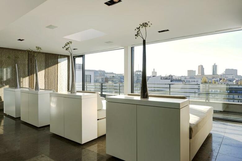 Hotel Mandala Suites