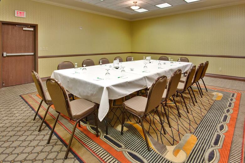 Holiday Inn Hotel & Suites Bakersfield North