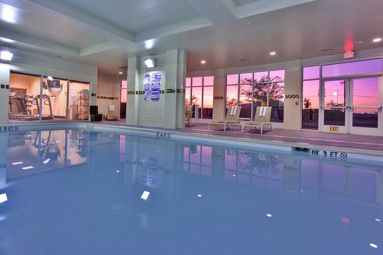 Holiday Inn Hotel & Suites Bakersfield North