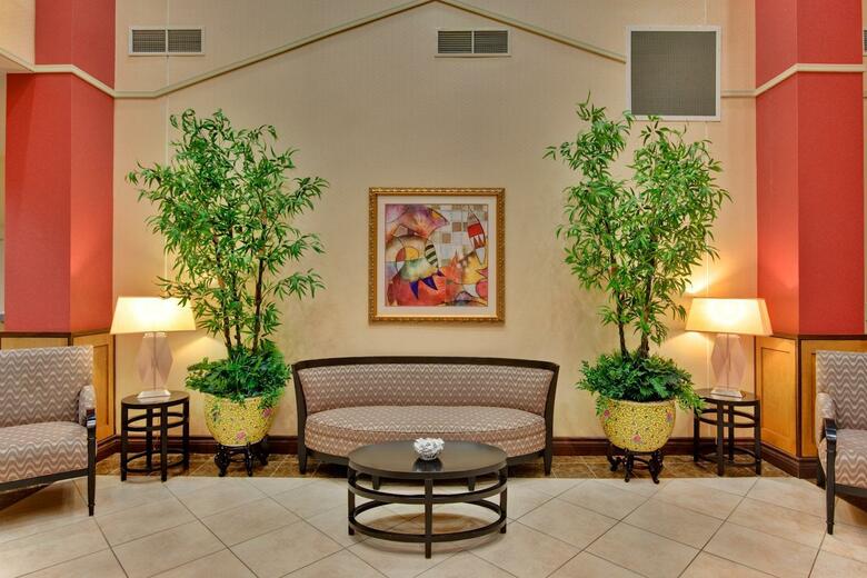 Holiday Inn Hotel & Suites Bakersfield North