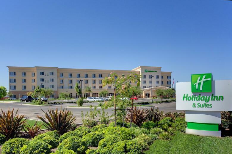 Holiday Inn Hotel & Suites Bakersfield North