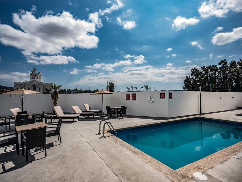 Hotel Extended Suites Chihuahua