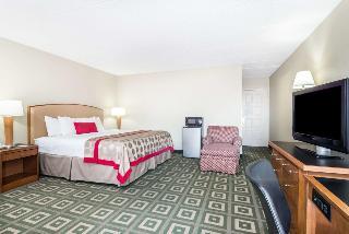 Hotel Ramada By Wyndham Xenia
