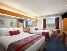 Hotel Ramada Limited And Suites Bloomington