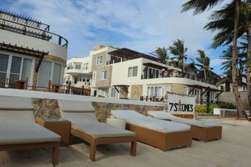 Hotel 7stones Boracay Suites