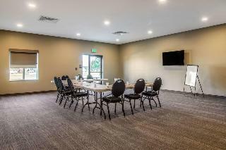 Comfort Suites