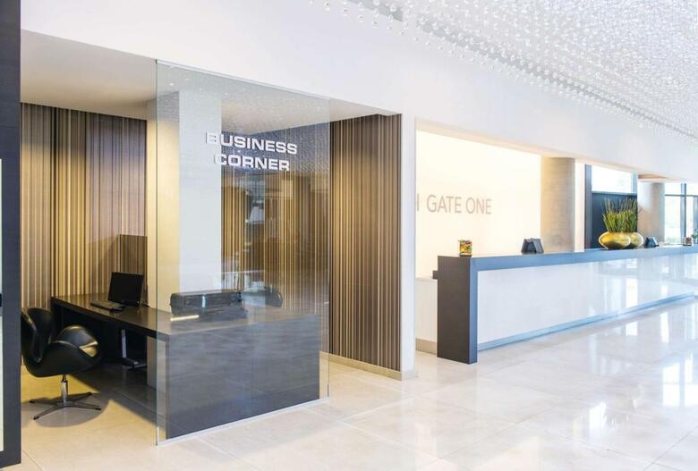 Hotel NH Bratislava Gate One