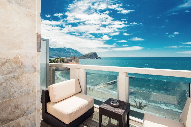 Hotel Avala Resort & Villas
