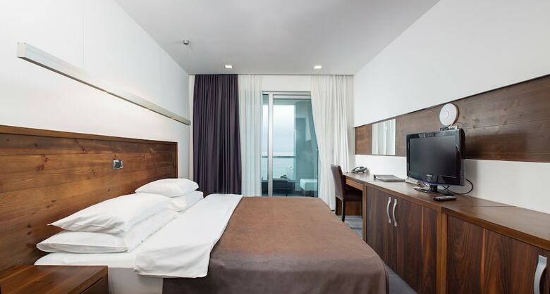 Hotel Avala Resort & Villas