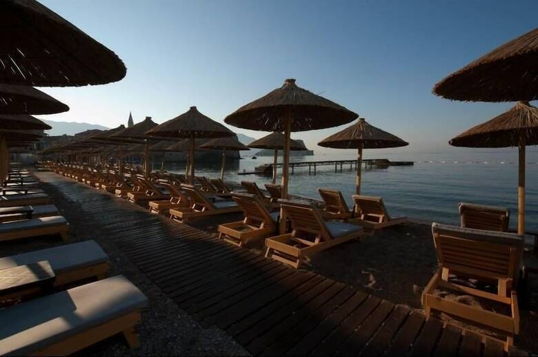 Hotel Avala Resort & Villas