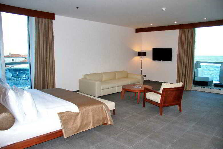 Hotel Avala Resort & Villas