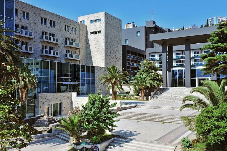 Hotel Avala Resort & Villas