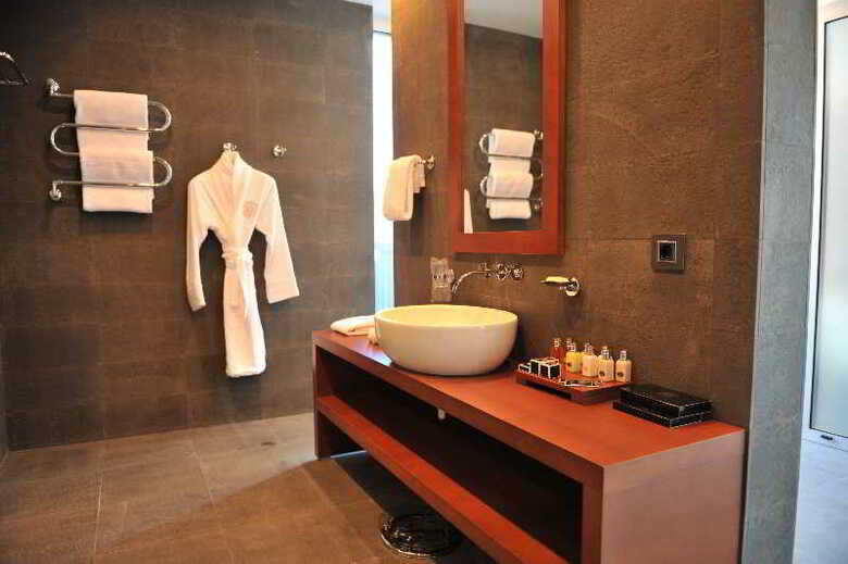 Hotel Avala Resort & Villas