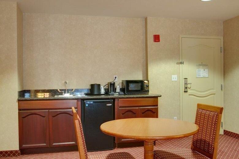 Hotel Best Western Media Center Inn & Suites