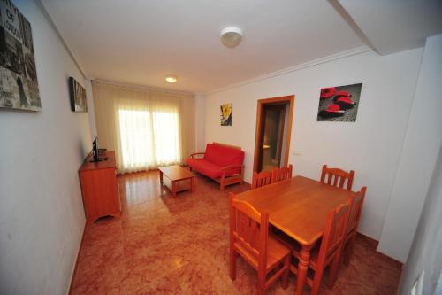 Apartamento Roquer Mart� Orange Costa