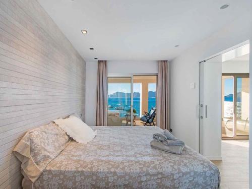 Apartment Morer Sea Views