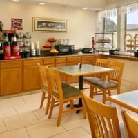 Ramada Limited Chattanooga Hot