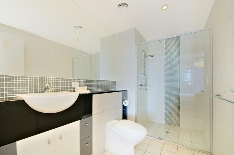 Hotel Pumicestone Blue