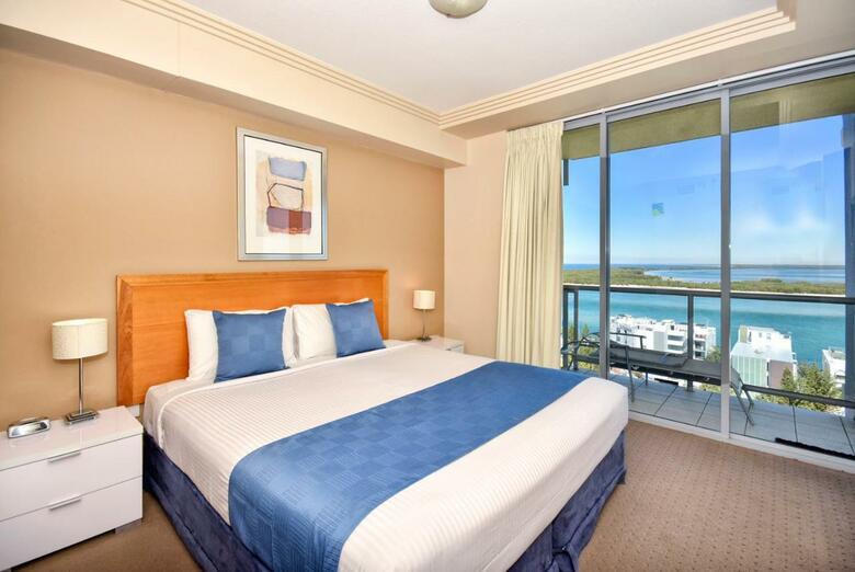Hotel Pumicestone Blue