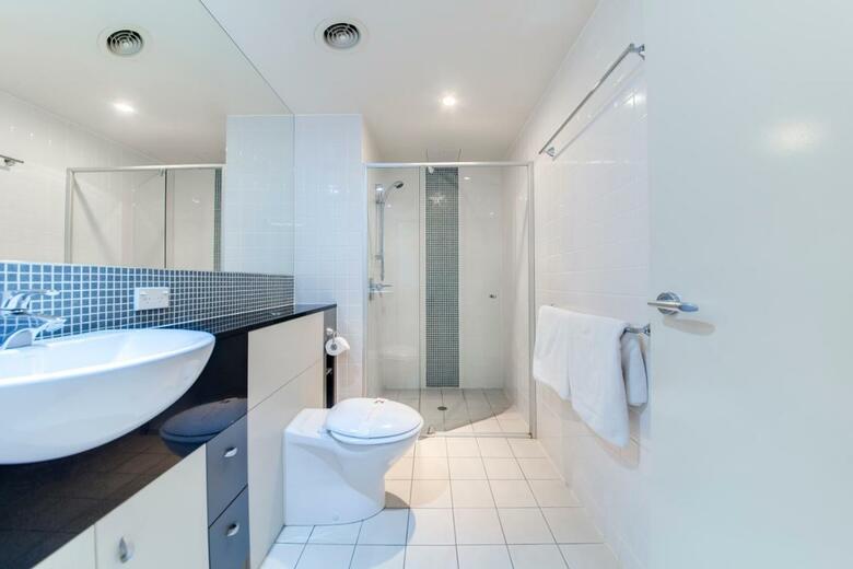 Hotel Pumicestone Blue