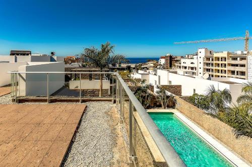 Luxury Villa In Habitats Del Duque
