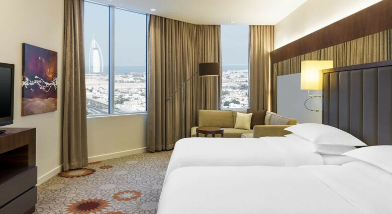 Hotel Pullman Mall Of The Emirates