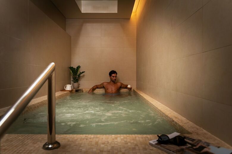 Hotel Pullman Mall Of The Emirates