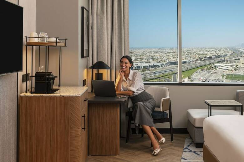 Hotel Pullman Mall Of The Emirates