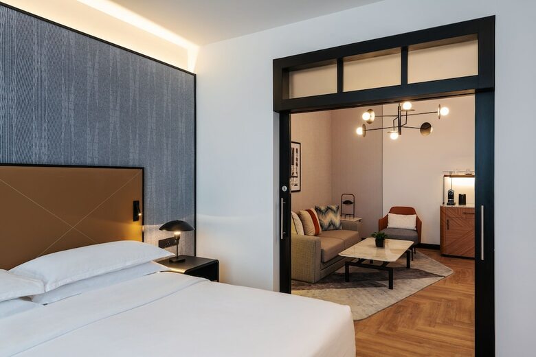 Hotel Pullman Mall Of The Emirates