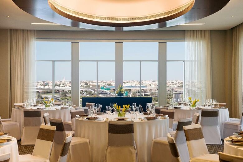 Hotel Pullman Mall Of The Emirates