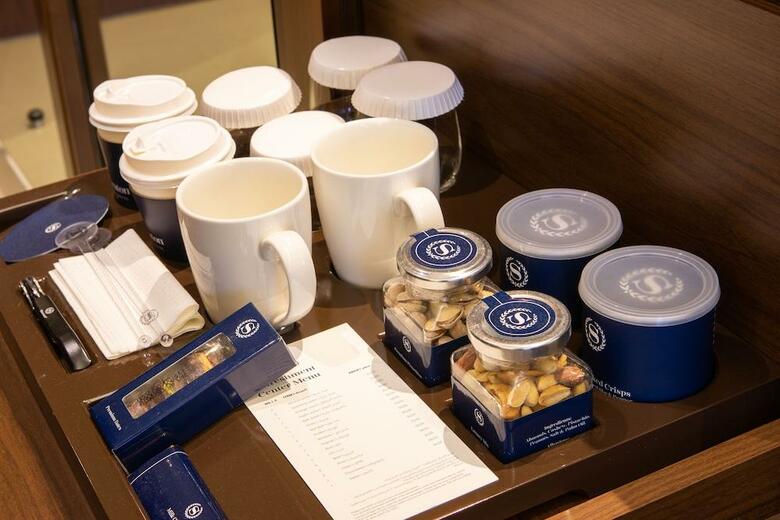 Hotel Pullman Mall Of The Emirates