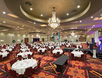 Ramada Plaza Fargo Hotel And C