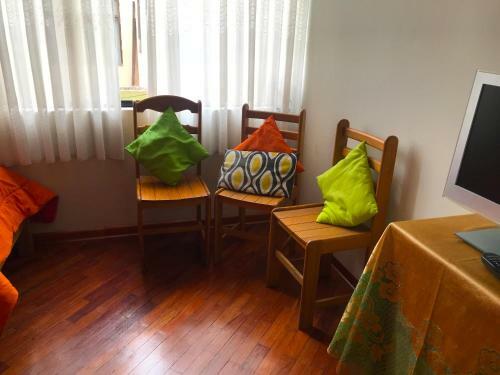 Airport Express Homestay