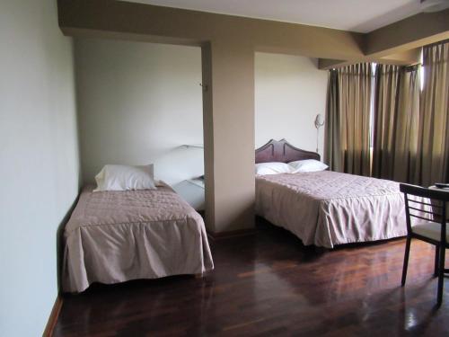 Hotel Hostal La Villa Inn