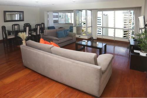 Apartamentos Oceanfront Miraflores Larcomar Next To Marriott