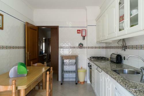 Apartamento Akisol Armacao Pera Lilac III